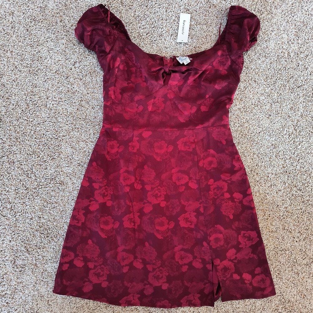 Francescas Red rose mini dress-Small New with Tags